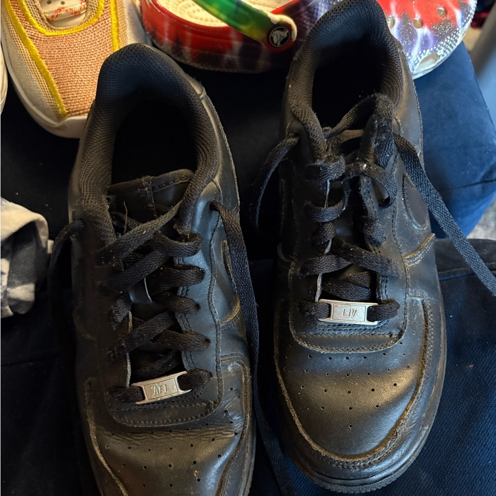 Nike Black Leather Sneakers